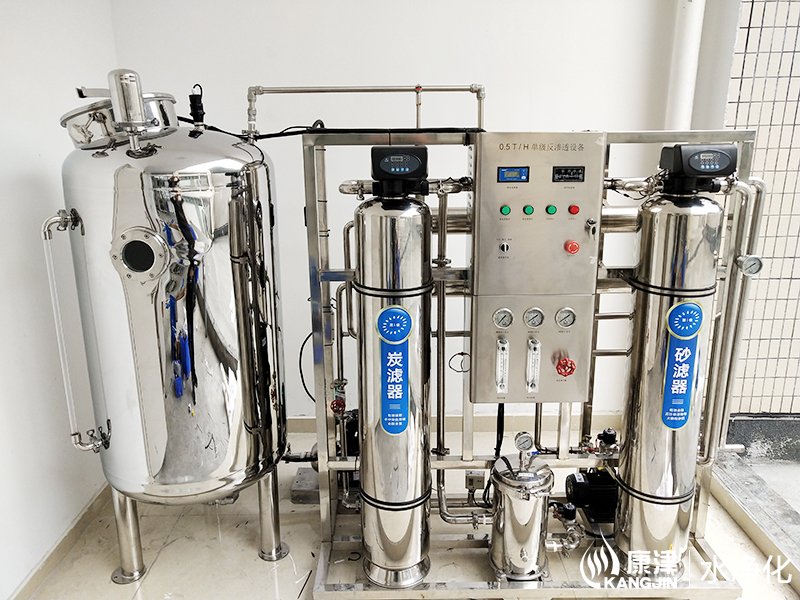 反滲透設備.jpg 反滲透設備.jpg